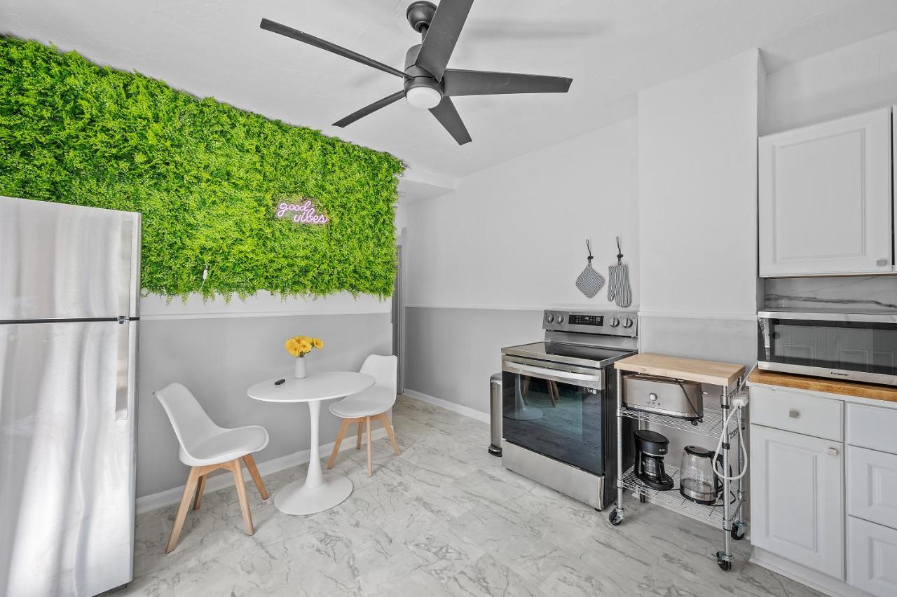 Center Of Little Italy #2 Apartment Cleveland Luaran gambar